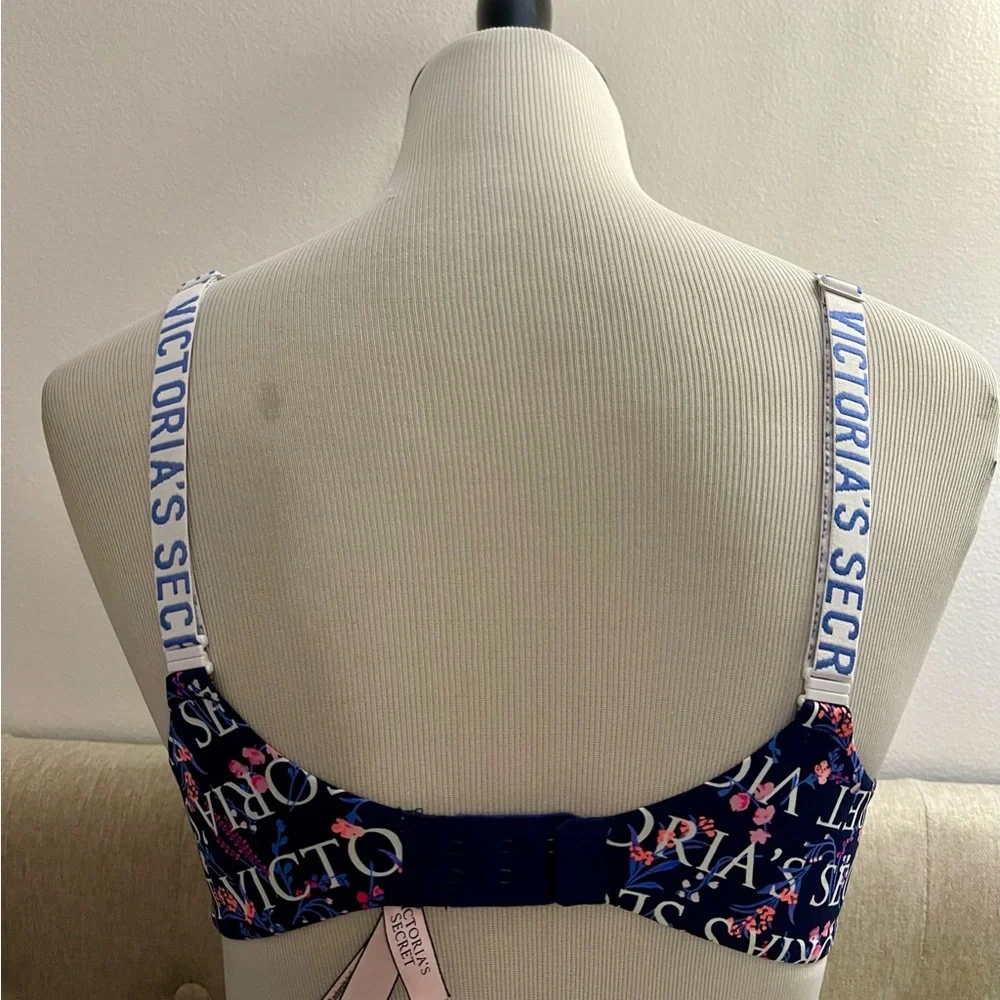 🌷Brand New Wireless Push Up Bra Victoria's Secret Blue and Pink Text Pattern Bra - Picture 3 of 7